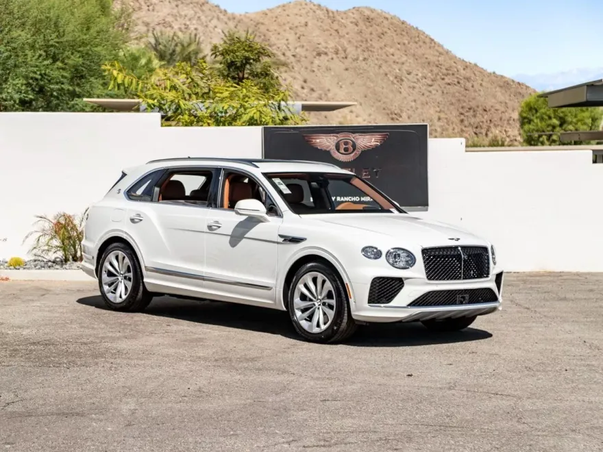 2025 Bentley Bentayga EWB photo 1