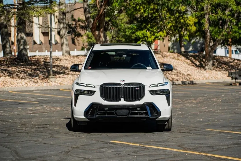 2023 Bmw X7 M60i photo 1