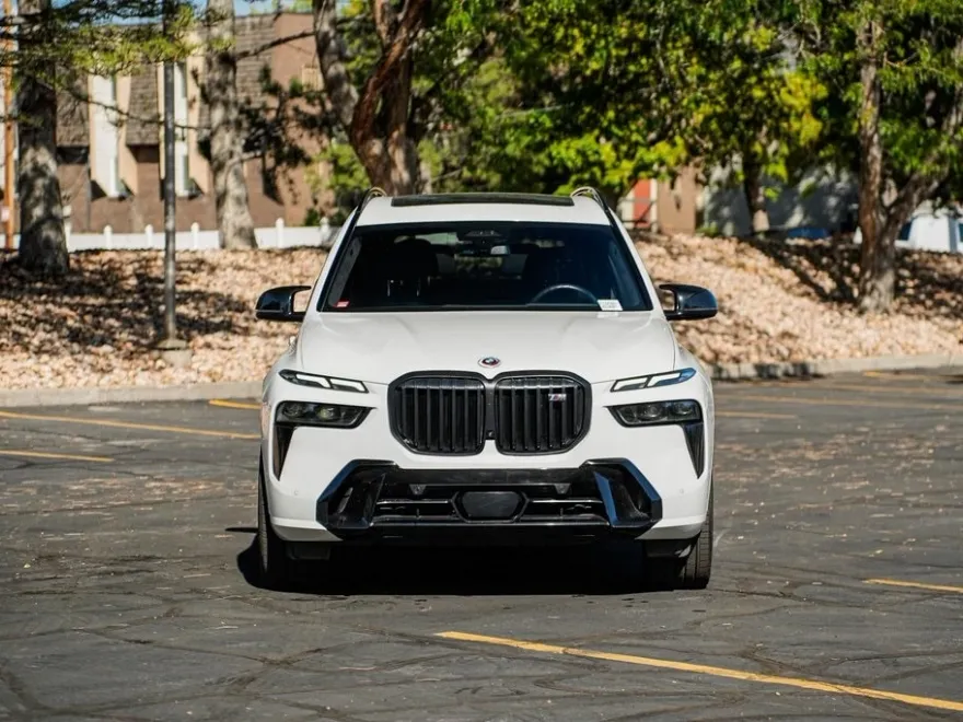 2023 Bmw X7 M60i photo 1