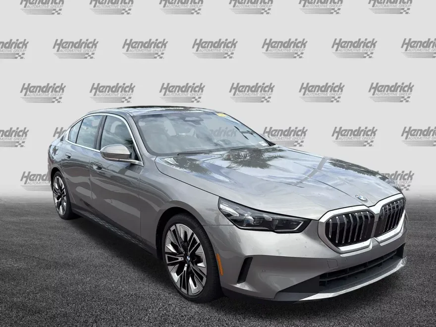 2024 Bmw 530i photo 1