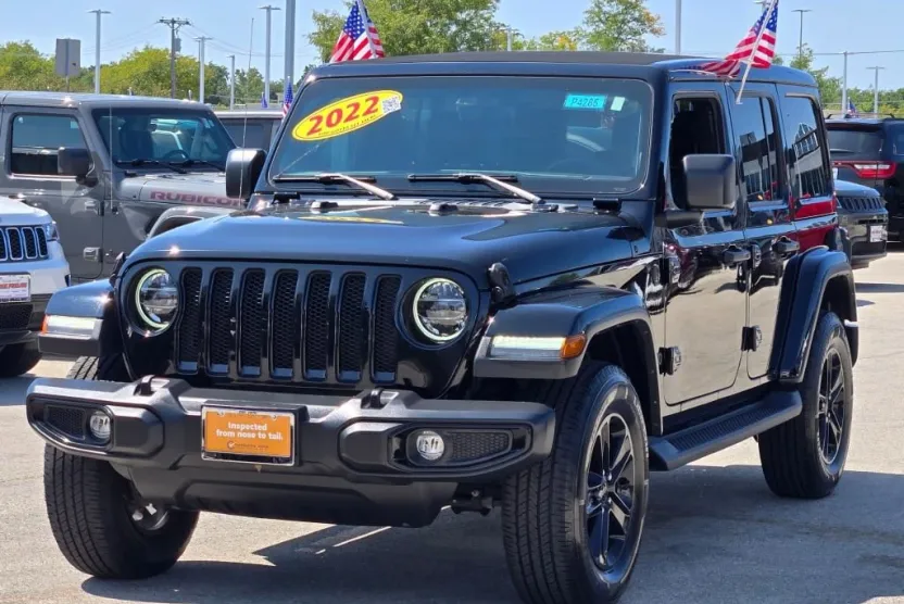 2022 Jeep Wrangler Unlimited Sahara Altitude photo 1