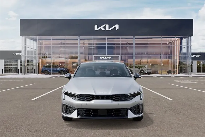 2026 Kia K5 GT-Line photo 1