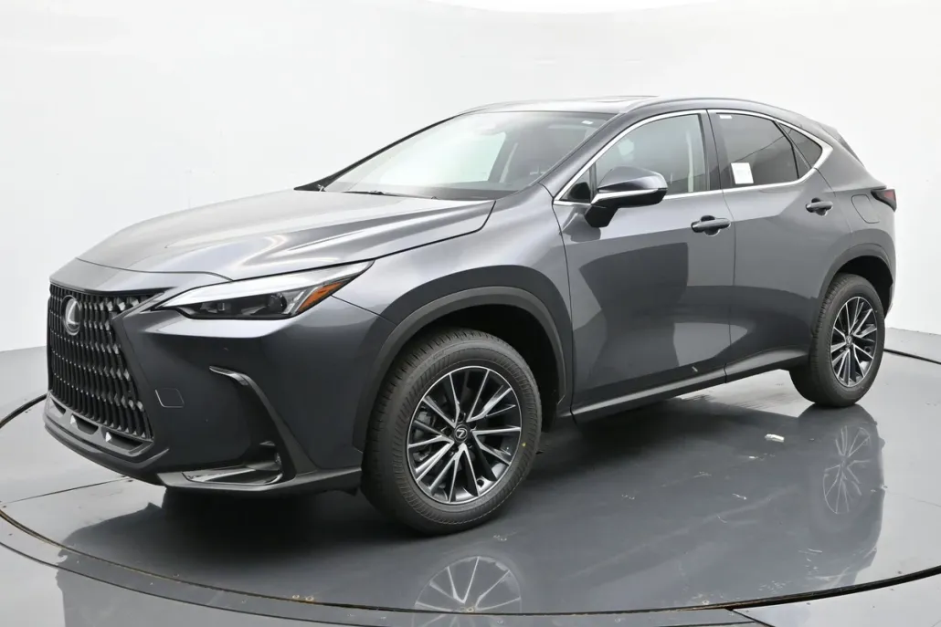 2025 Lexus NX 350 photo 1
