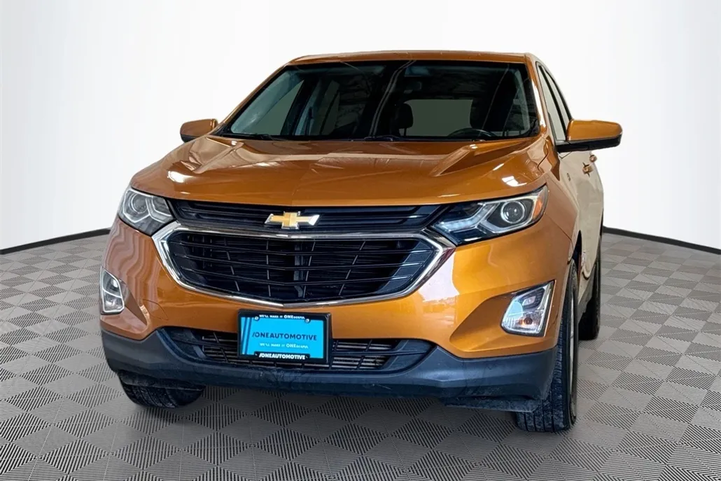 2018 Chevrolet Equinox LT photo 1