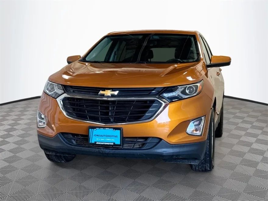 2018 Chevrolet Equinox LT photo 1