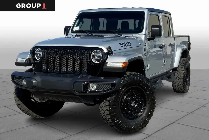 2022 Jeep Gladiator Willys Sport photo 1