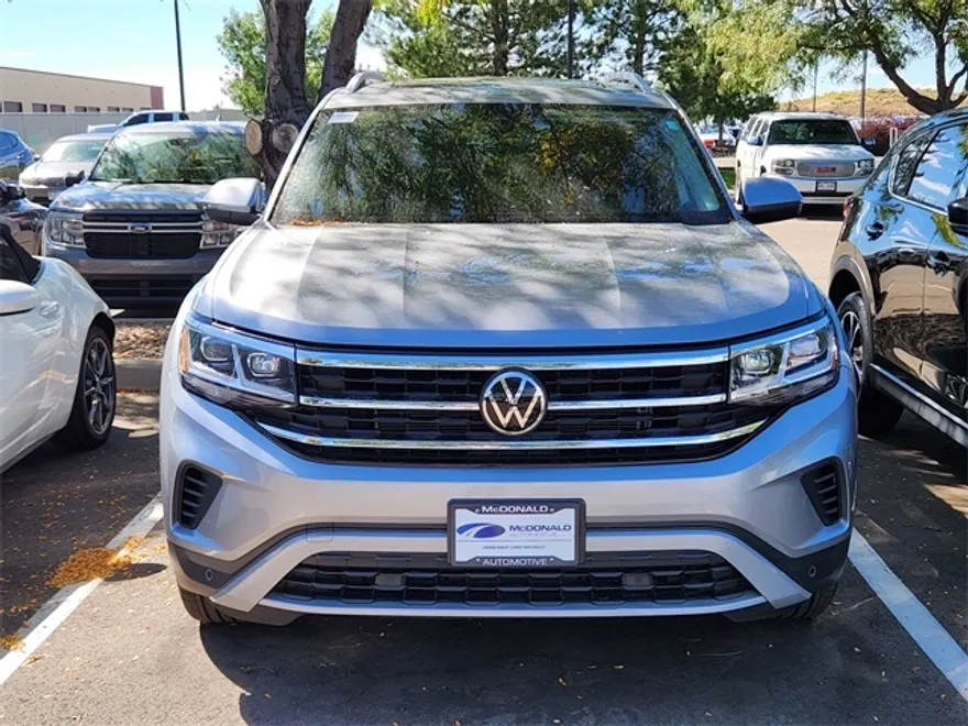 2022 Volkswagen Atlas SEL photo 1