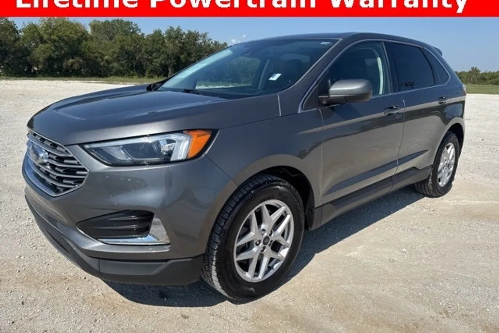 2022 Ford Edge SEL photo 1
