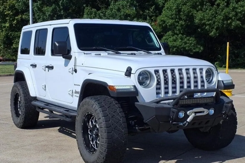 2018 Jeep Wrangler Unlimited Sahara photo 1