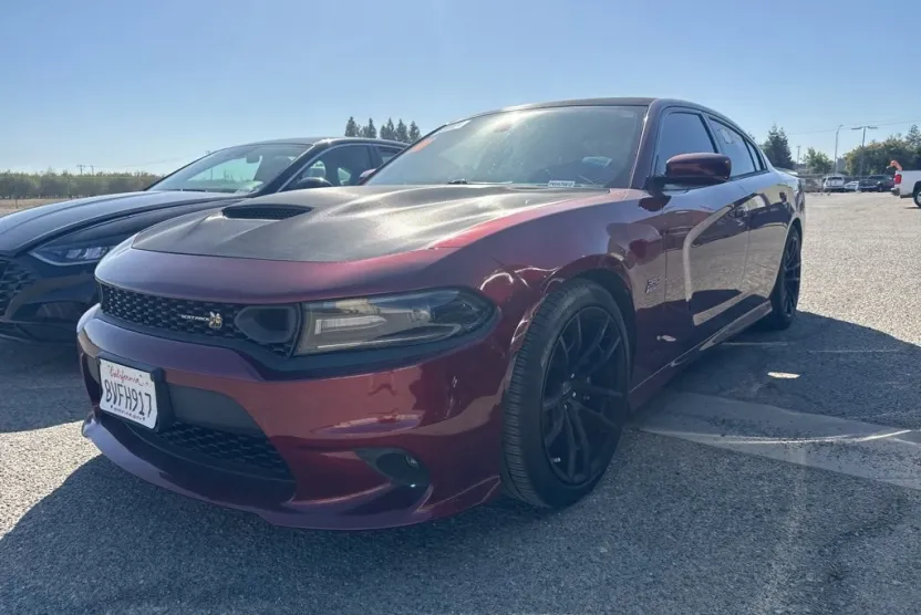 2019 Dodge Charger Scat Pack photo 1