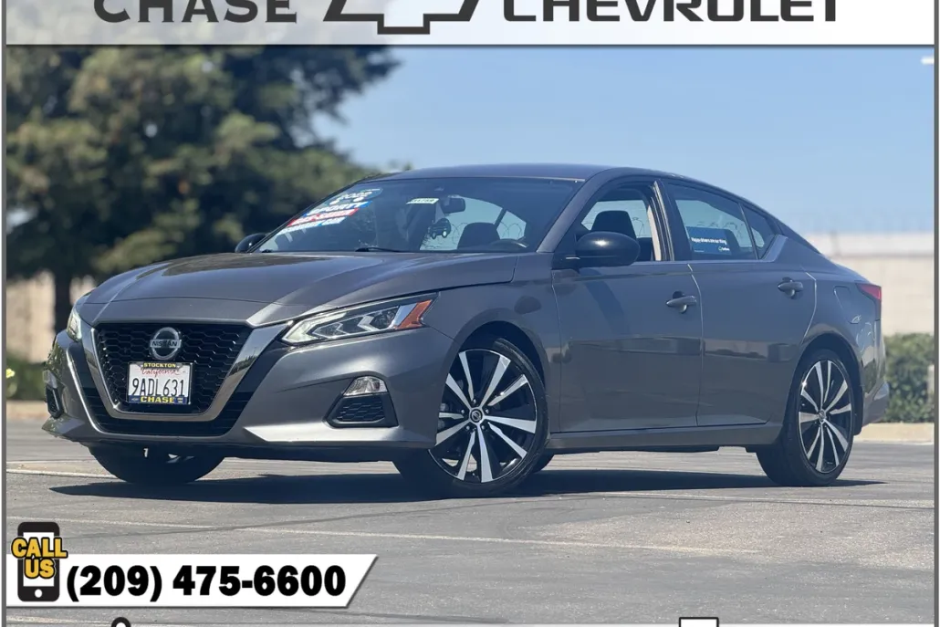 2022 Nissan Altima 2.5 SR photo 1
