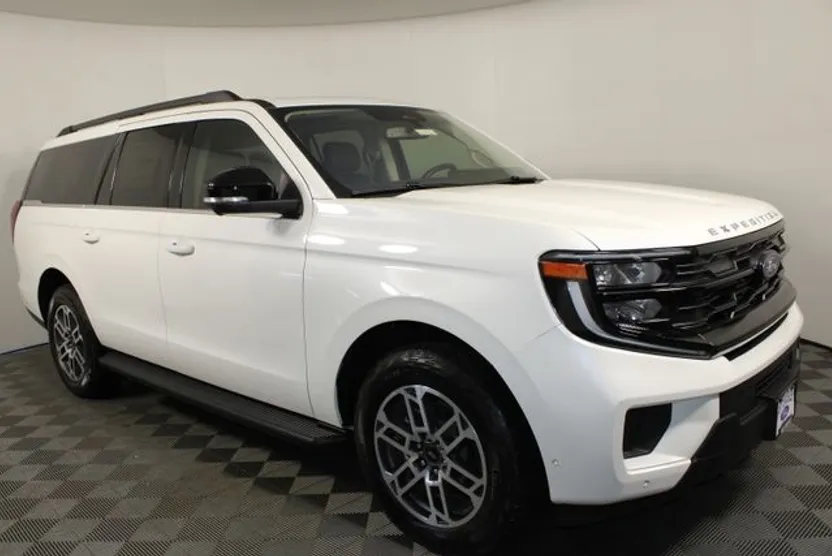 2025 Ford Expedition MAX Base photo 1