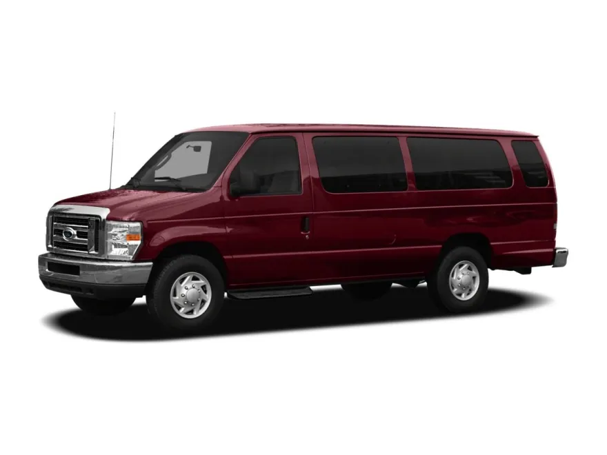 2011 Ford E-350 photo 1