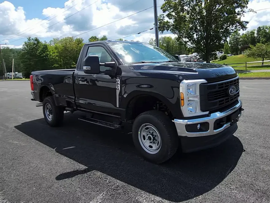 2025 Ford F-250 XL photo 1