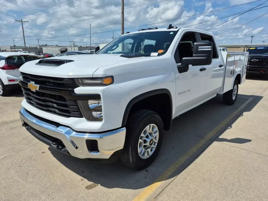 2025 Chevrolet Silverado 2500HD photo 1