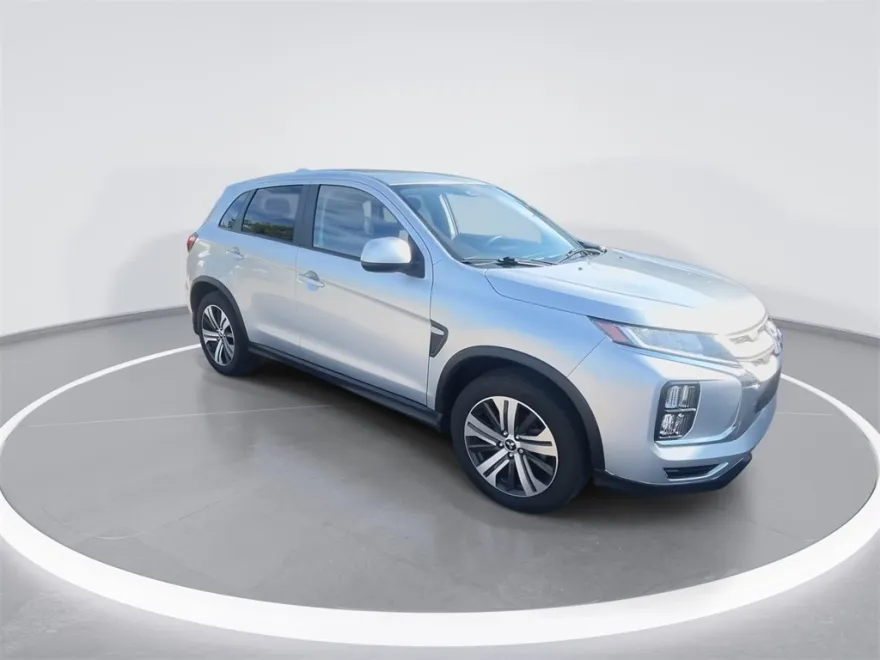 2023 Mitsubishi Outlander Sport ES photo 1