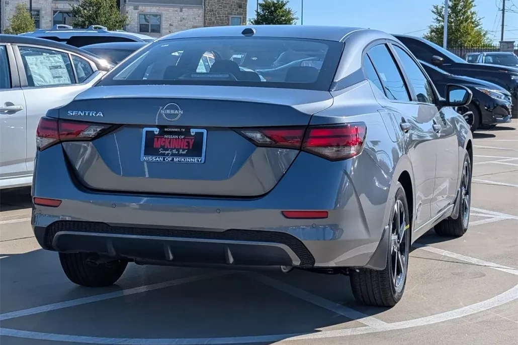 2025 Nissan Sentra SV photo 1