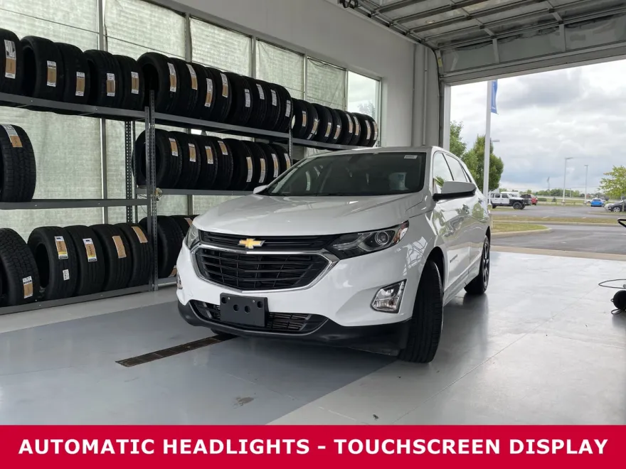 2019 Chevrolet Equinox LT photo 1