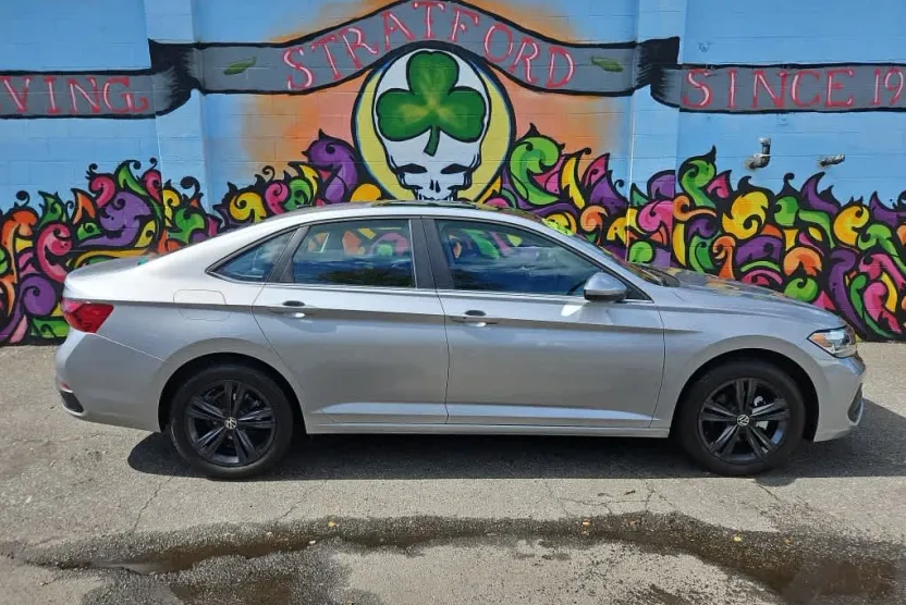 2023 Volkswagen Jetta 1.5T SE photo 1