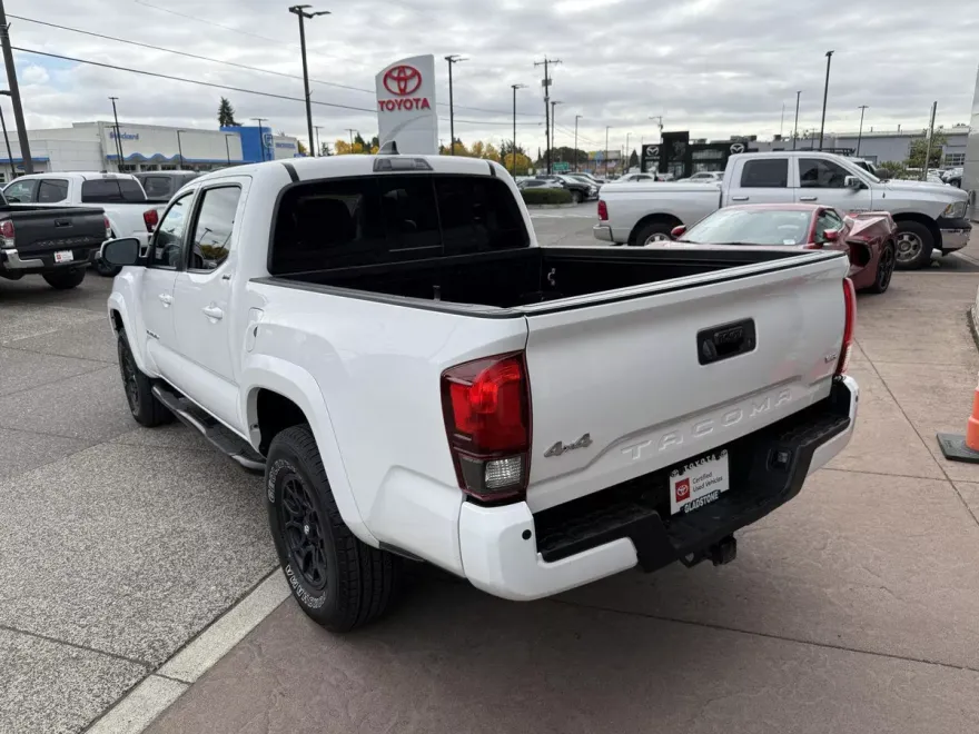2021 Toyota Tacoma SR5 photo 1