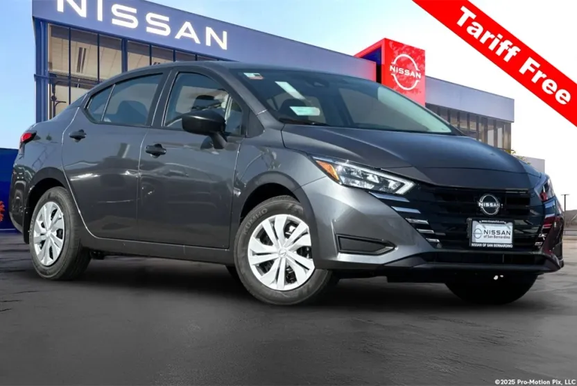 2025 Nissan Versa 1.6 S photo 1