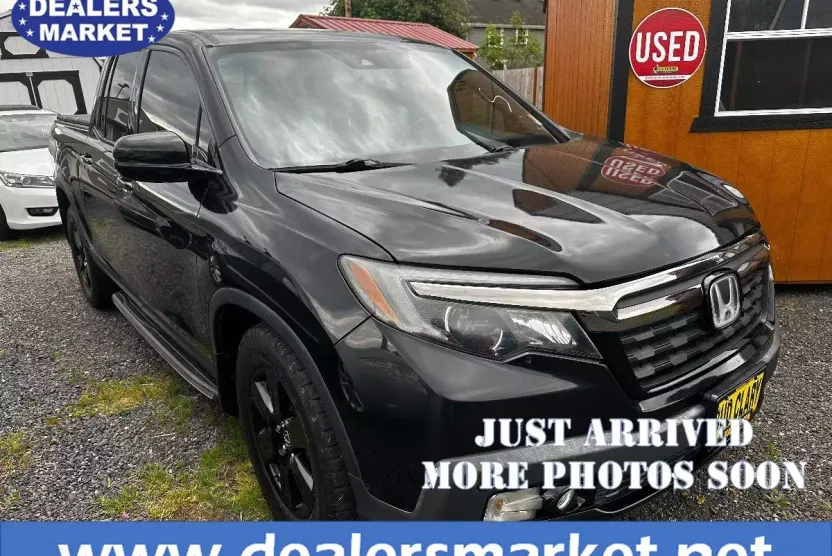 2017 Honda Ridgeline Black Edition photo 1