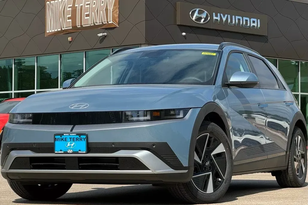 2025 Hyundai Ioniq 5 SEL photo 1