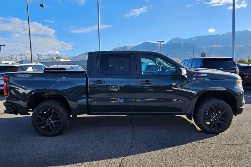 2026 Chevrolet Silverado 1500 LT Trail Boss photo 1