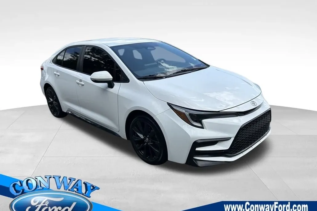 2024 Toyota Corolla SE photo 1
