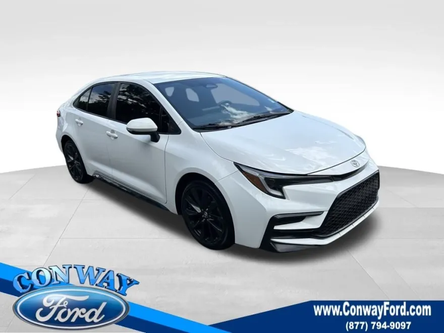 2024 Toyota Corolla SE photo 1