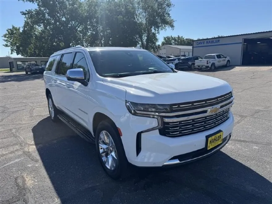 2021 Chevrolet Suburban Premier photo 1