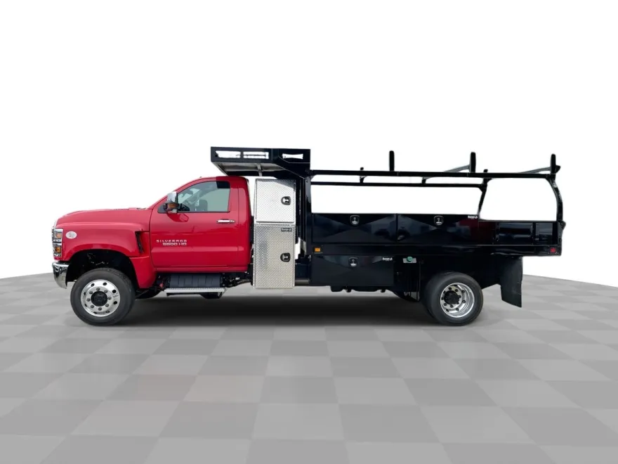 2024 Chevrolet Silverado 5500HD Work Truck photo 1