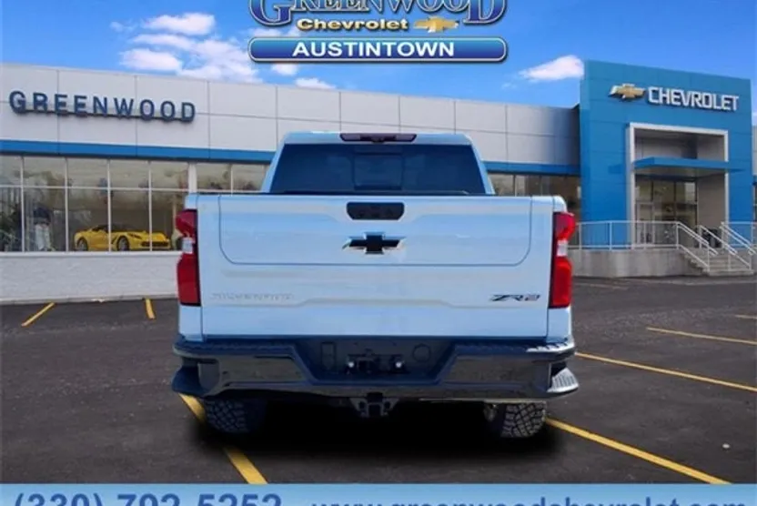 2026 Chevrolet Silverado 1500 ZR2 photo 1
