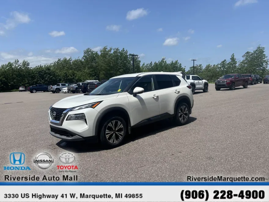 2022 Nissan Rogue SV photo 1