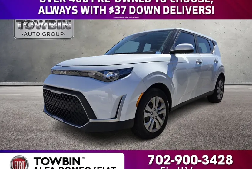 2023 Kia Soul LX photo 1