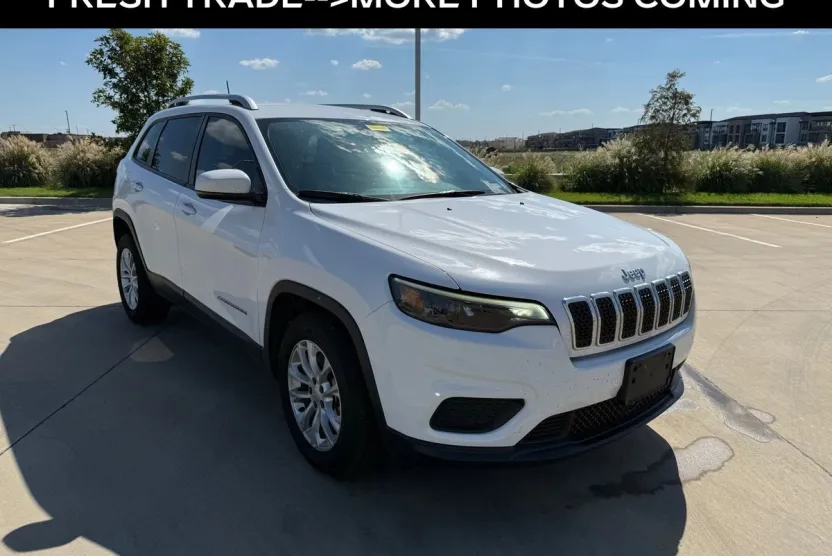 2021 Jeep Cherokee Latitude photo 1