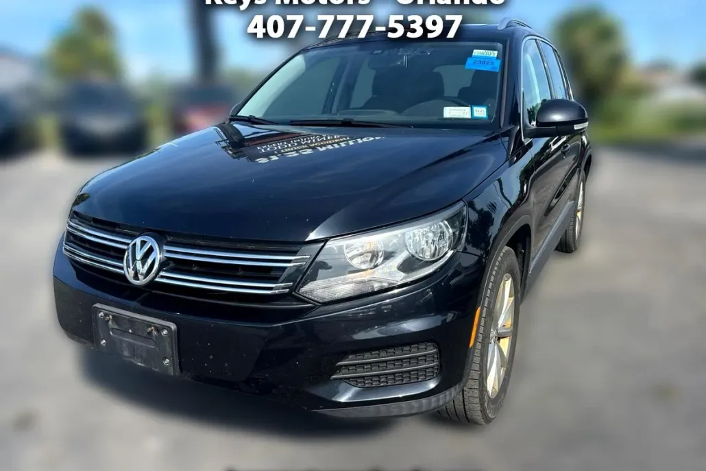 2017 Volkswagen Tiguan Wolfsburg Edition photo 1