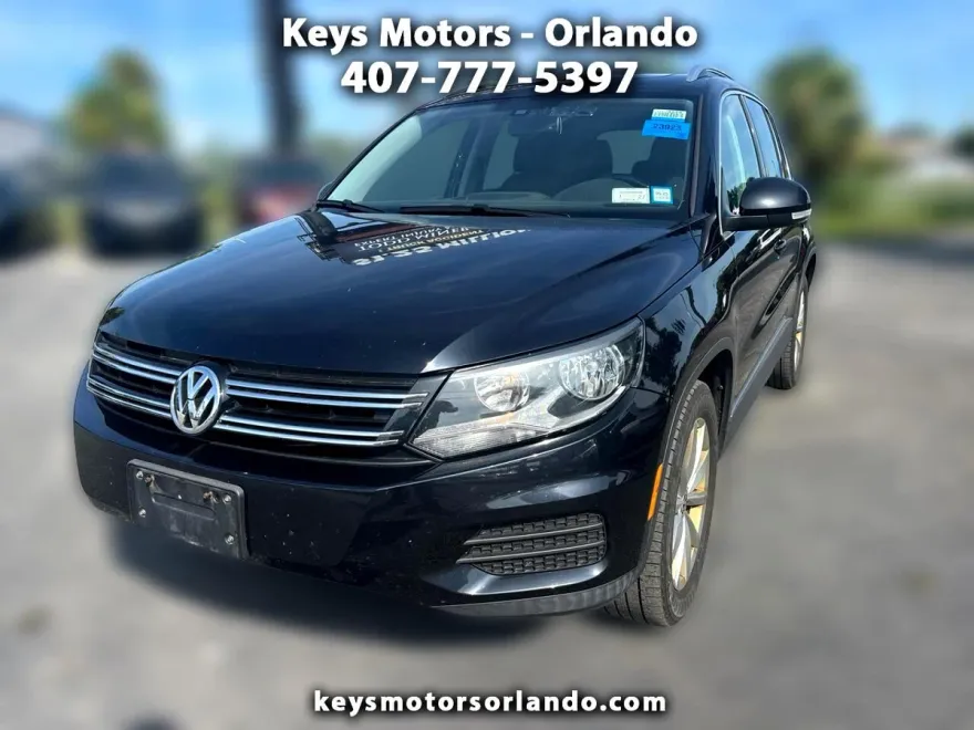 2017 Volkswagen Tiguan Wolfsburg Edition photo 1