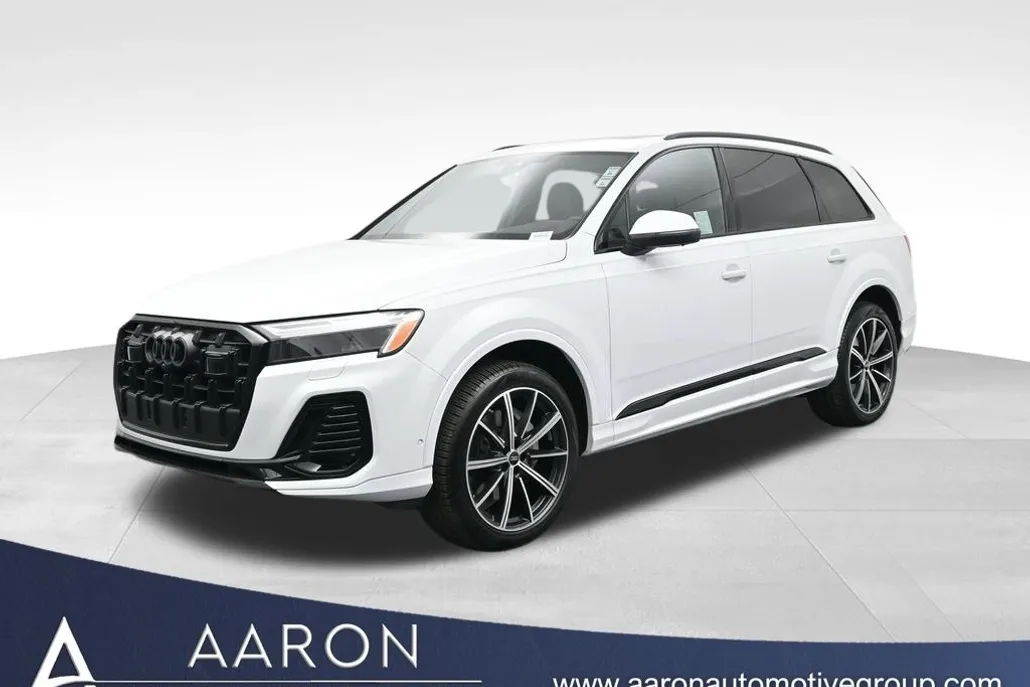 2025 Audi Q7 45 Premium Plus photo 1