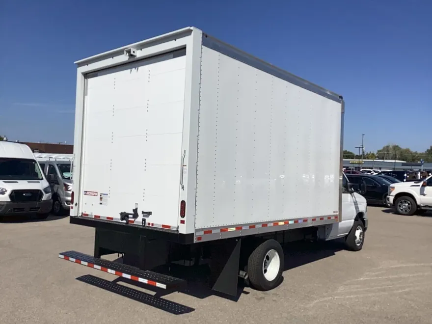2025 Ford E-350 photo 2