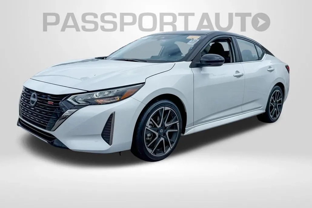2024 Nissan Sentra SR photo 1