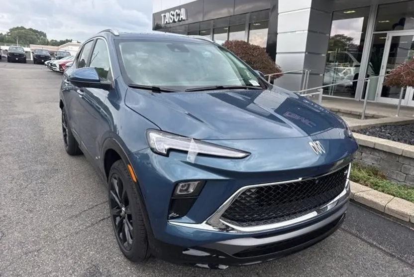 2026 Buick Encore GX Sport Touring photo 1