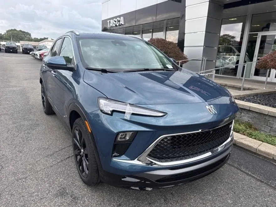 2026 Buick Encore GX Sport Touring photo 1