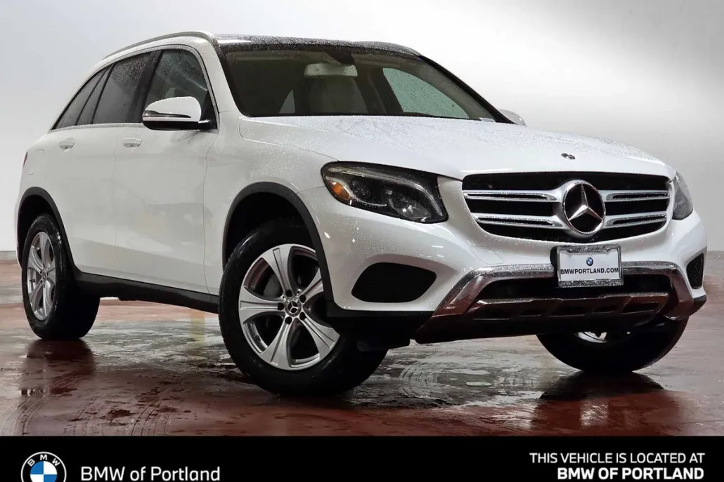 2018 Mercedes Benz GLC 300 4MATIC photo 1
