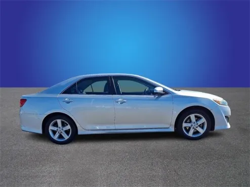 2014 Toyota Camry L photo 4