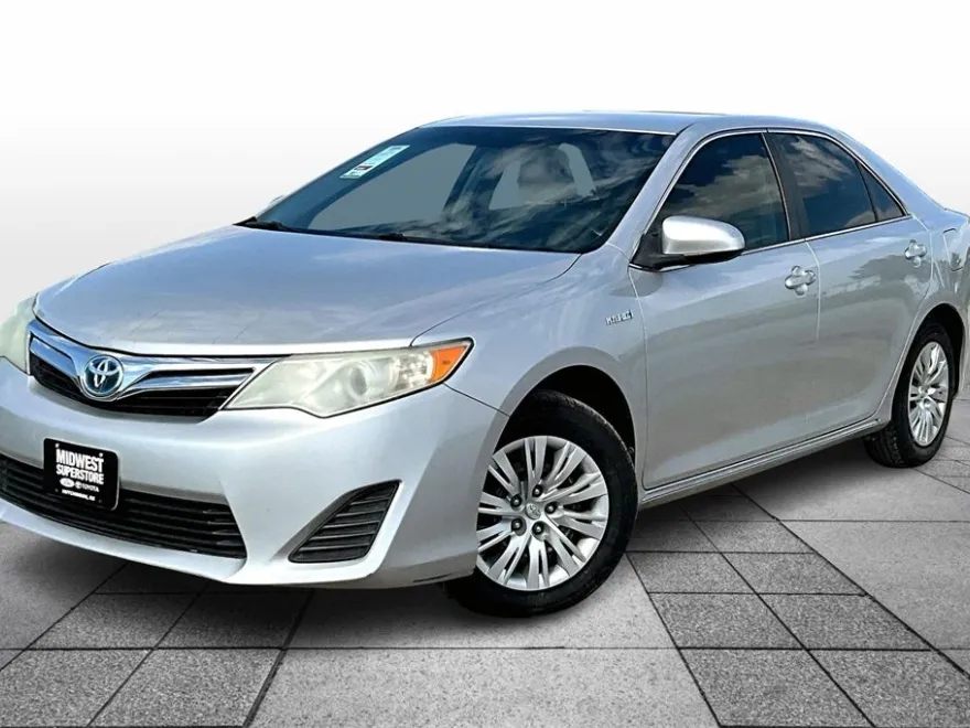 2012 Toyota Camry Hybrid LE photo 1
