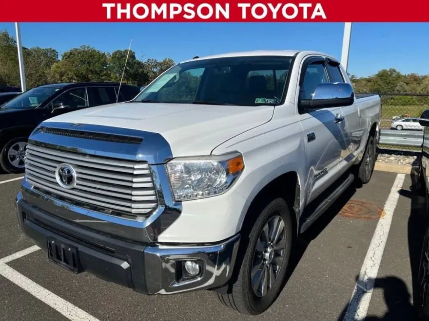2015 Toyota Tundra Limited Grade photo 1