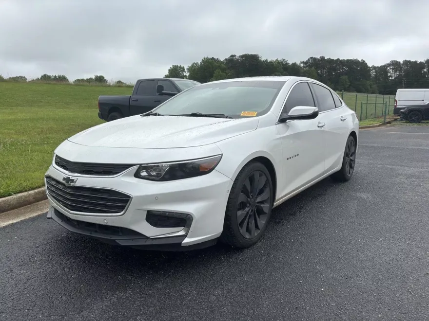 2018 Chevrolet Malibu Premier photo 1