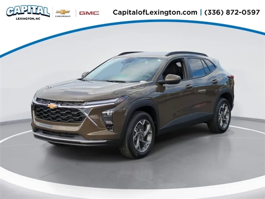 2024 Chevrolet Trax LT photo 1