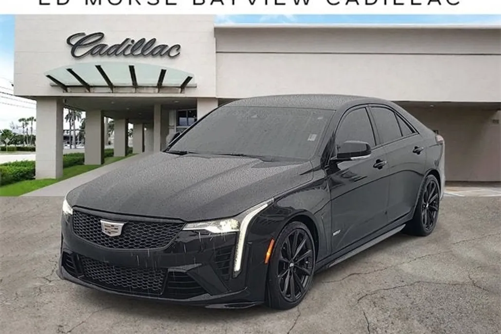 2023 Cadillac CT4 photo 1